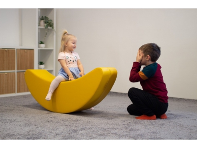 Soft Play foam Rocker Banaan